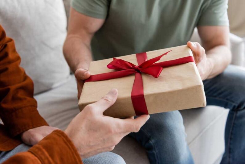 Idée cadeau homme : pourquoi offrir une montre reste un choix intemporel